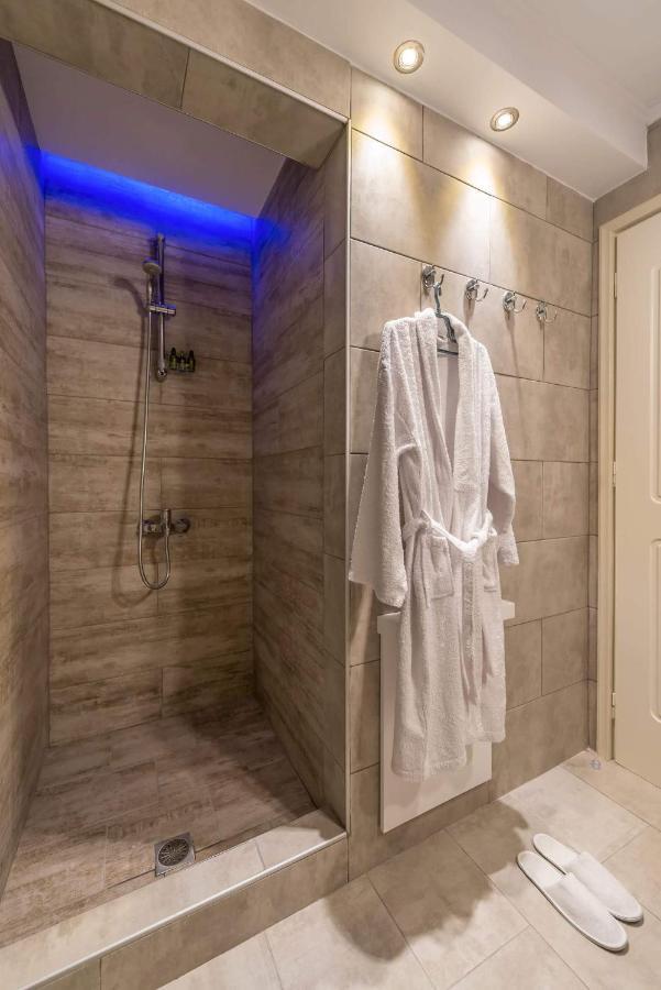 Madini Luxury Villa With Private Heated Pool Vanato エクステリア 写真