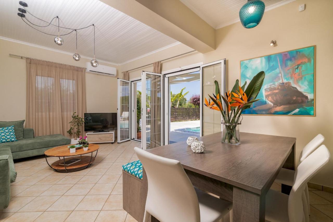 Madini Luxury Villa With Private Heated Pool Vanato エクステリア 写真