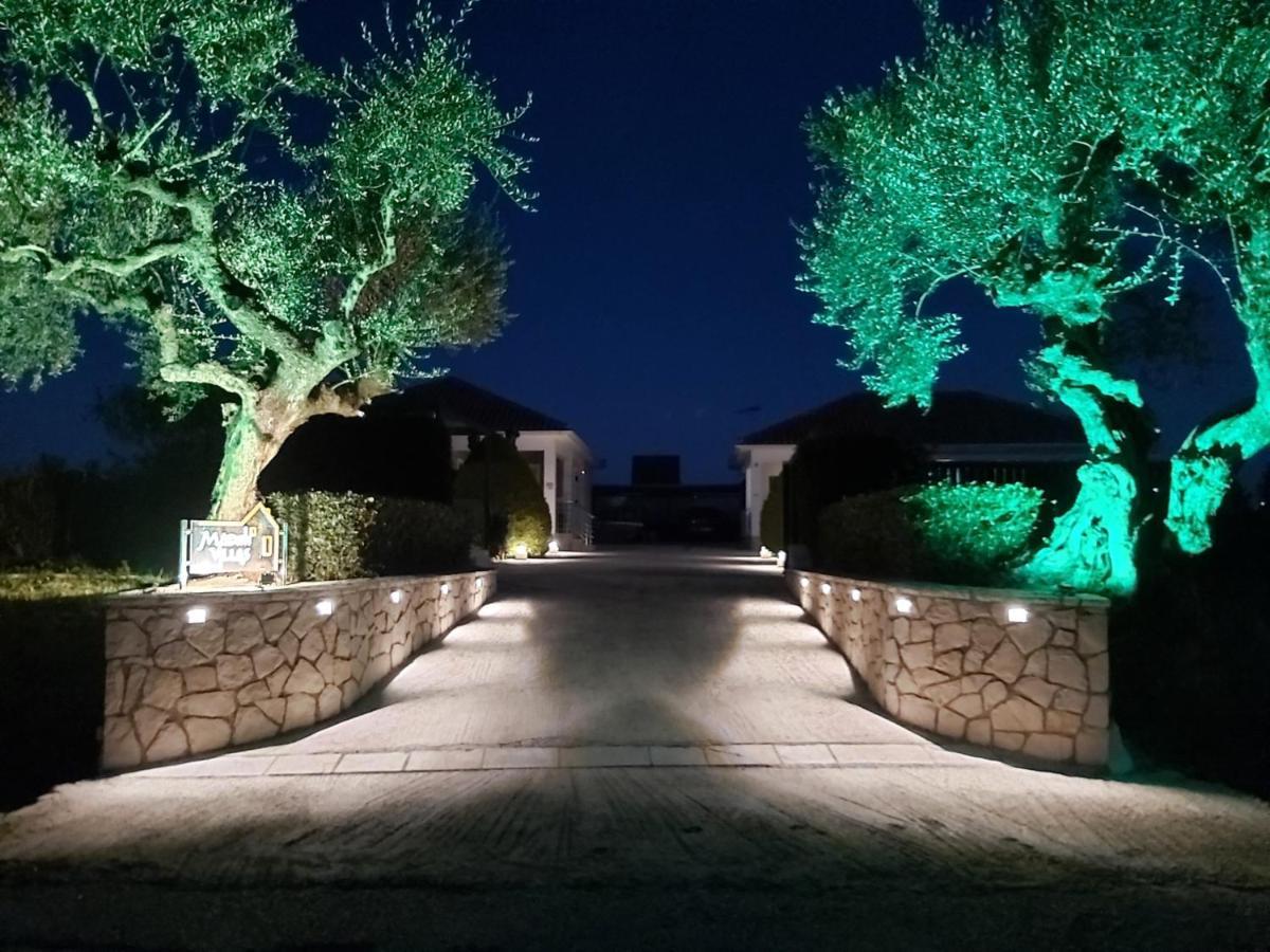 Madini Luxury Villa With Private Heated Pool Vanato エクステリア 写真